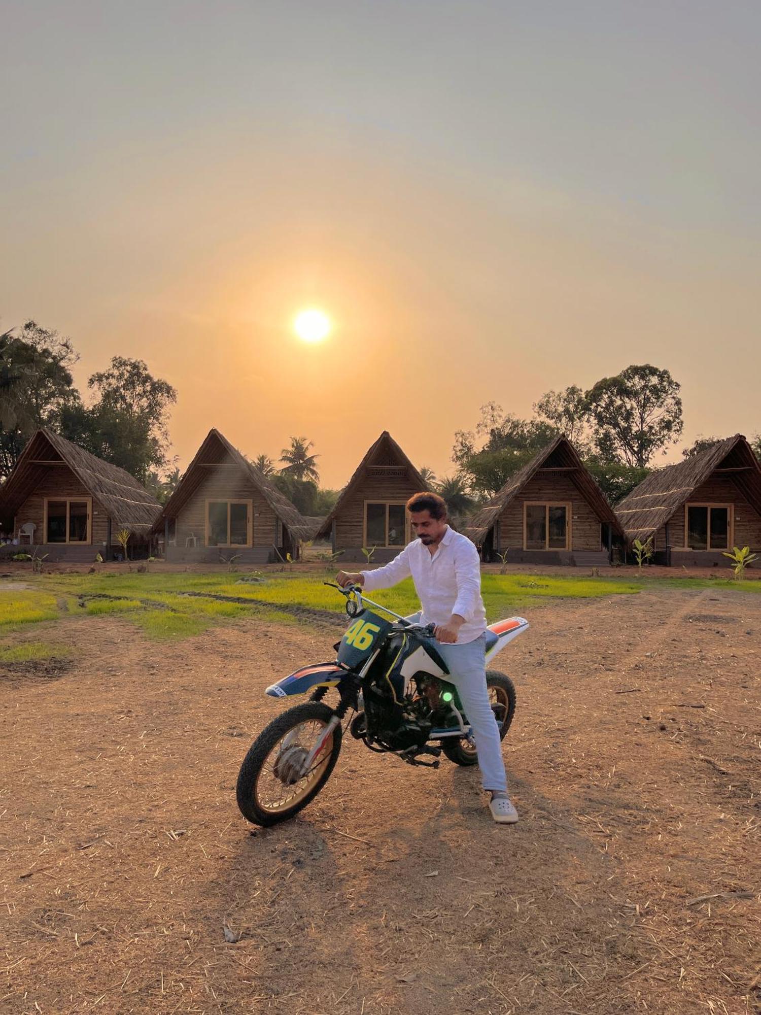 Hotel Tropical Hampi Zewnętrze zdjęcie