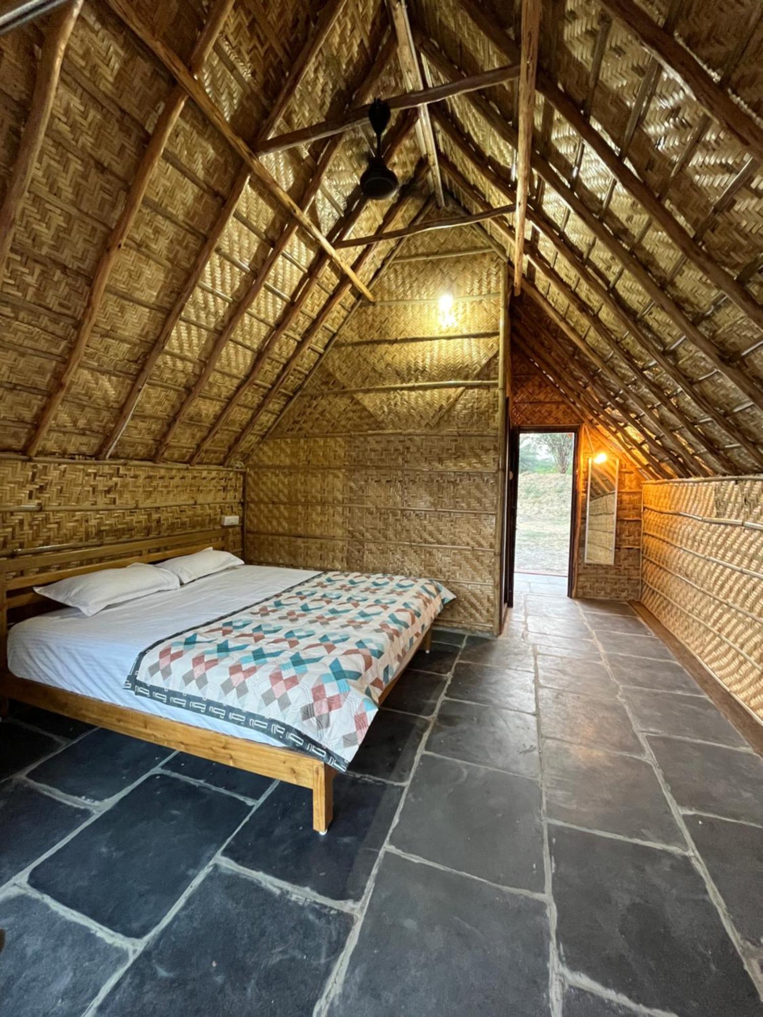 Hotel Tropical Hampi Zewnętrze zdjęcie