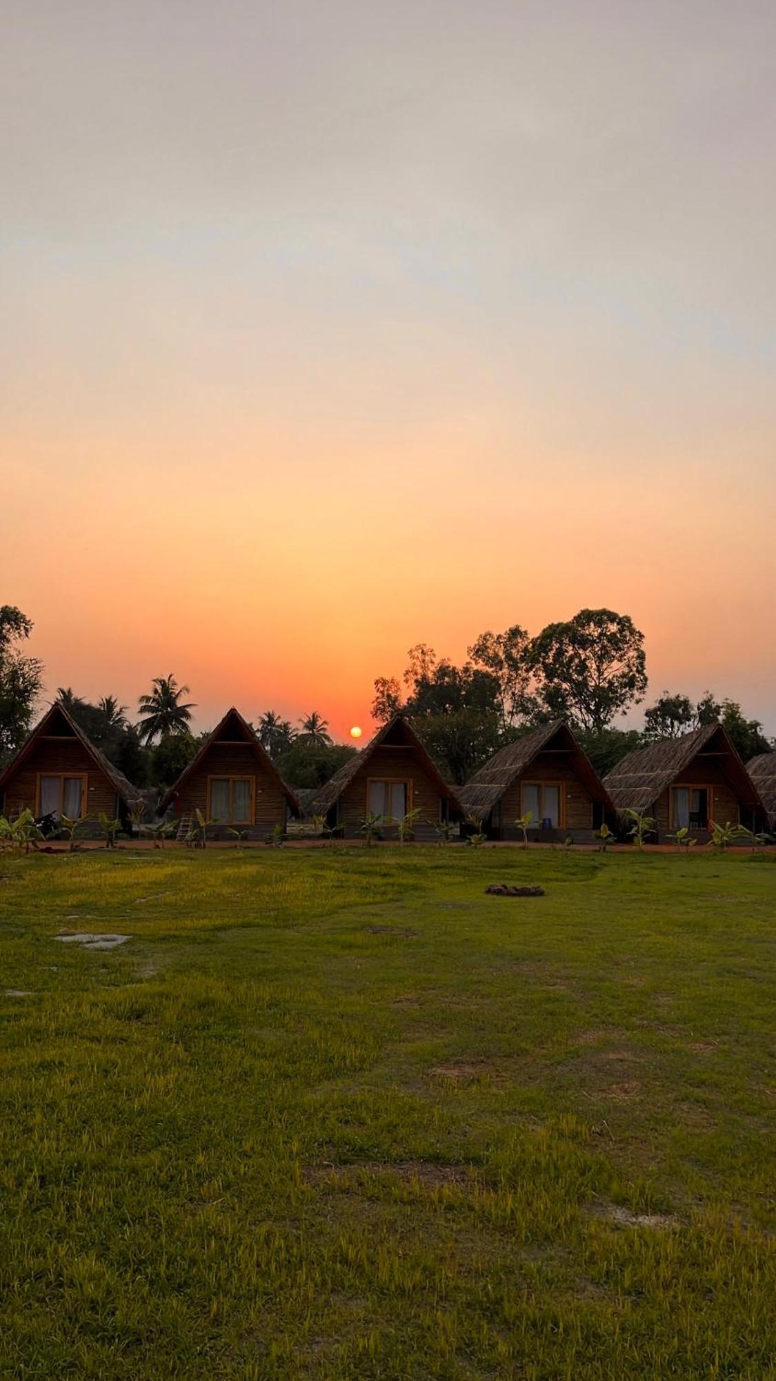 Hotel Tropical Hampi Zewnętrze zdjęcie