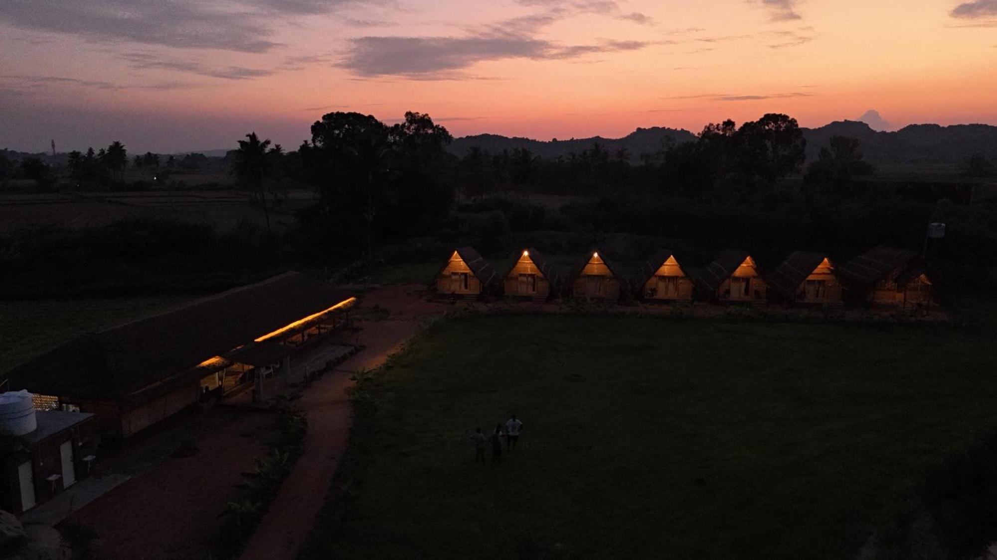 Hotel Tropical Hampi Zewnętrze zdjęcie