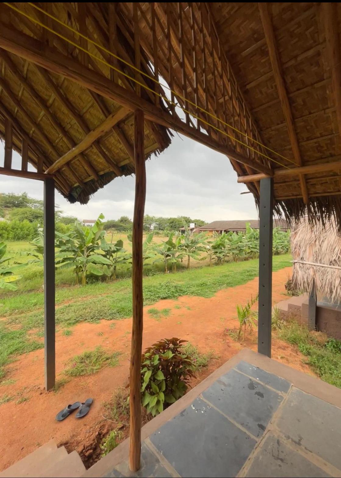 Hotel Tropical Hampi Zewnętrze zdjęcie