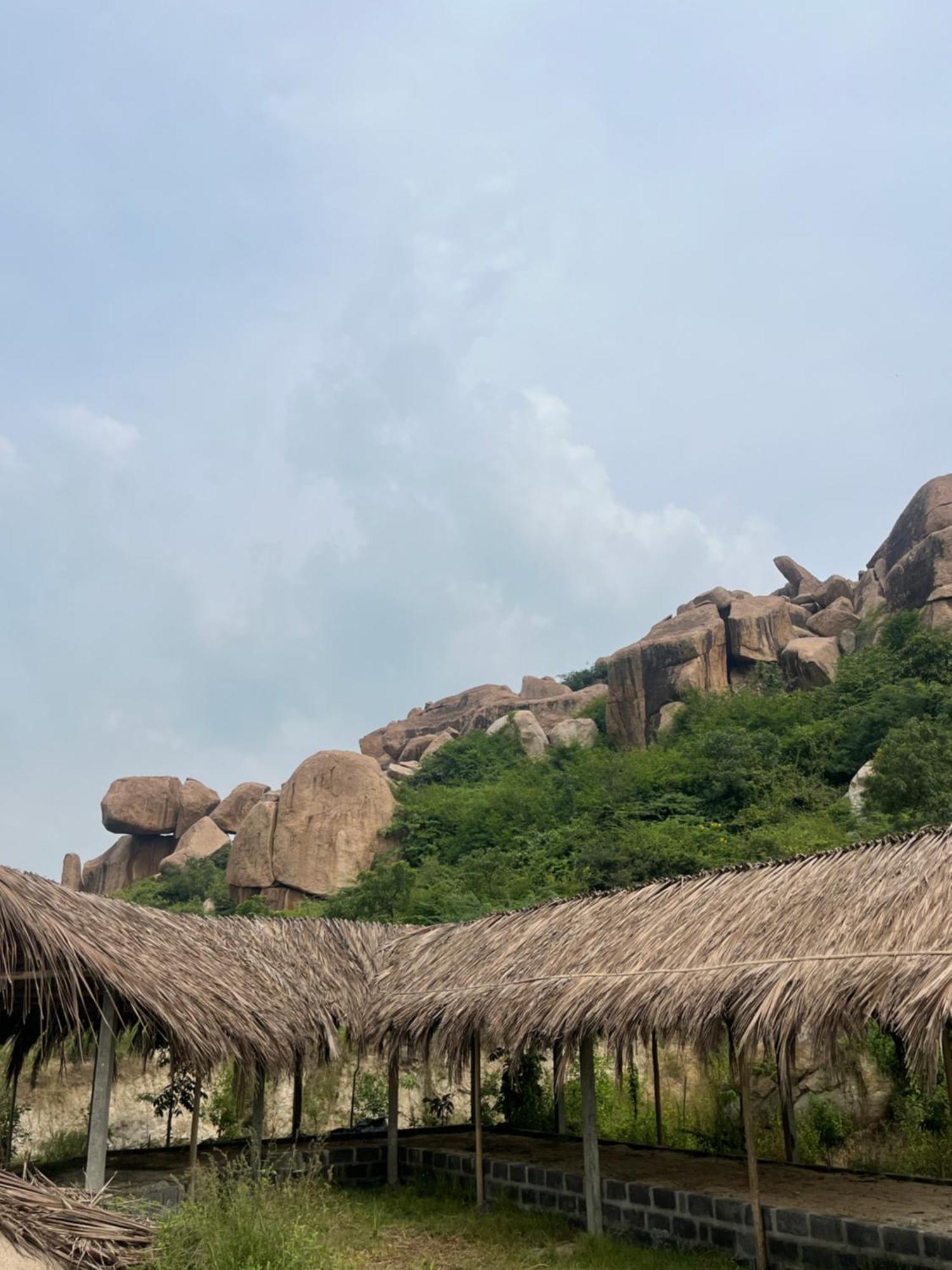 Hotel Tropical Hampi Zewnętrze zdjęcie